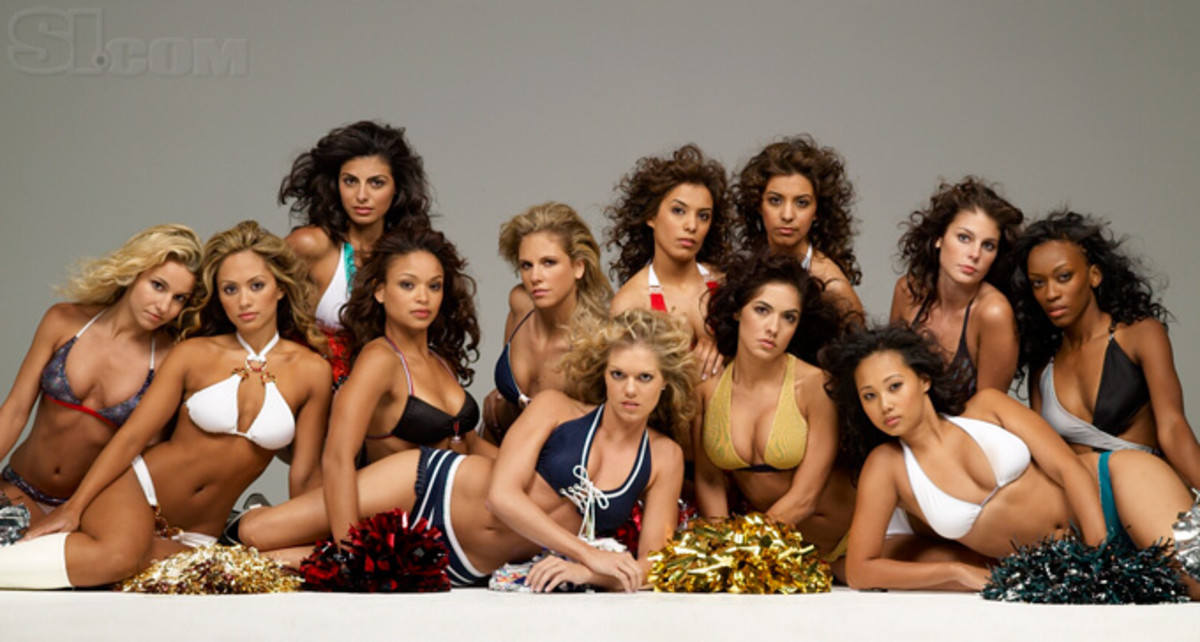 08_cheerleaders-group_05.jpg